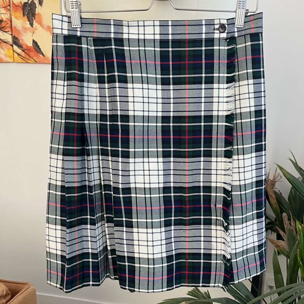 Classic Plaid A-Line Skirt in White & Green